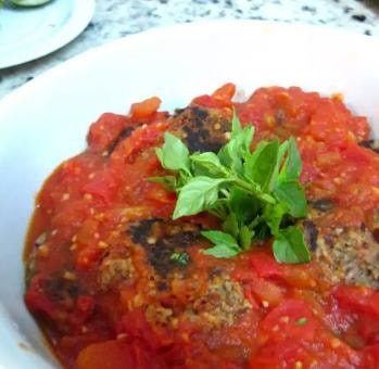 Bolinho de carne assada